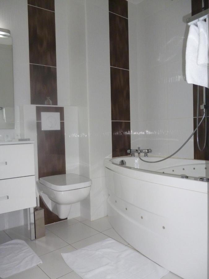 Auberge Bretonne Châteaubriant Habitación foto
